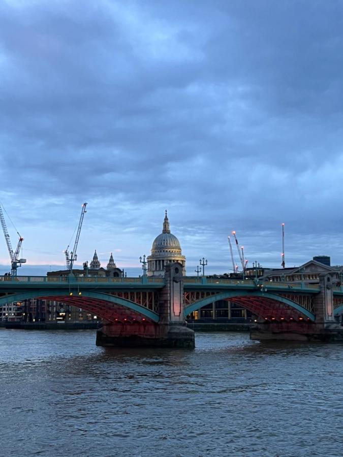 Appartamento Big Ben, 10 Mins To Bridge, 5 Min Croydon, 30 Min Airport *